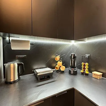 Apartment Desire - Brand New Modern